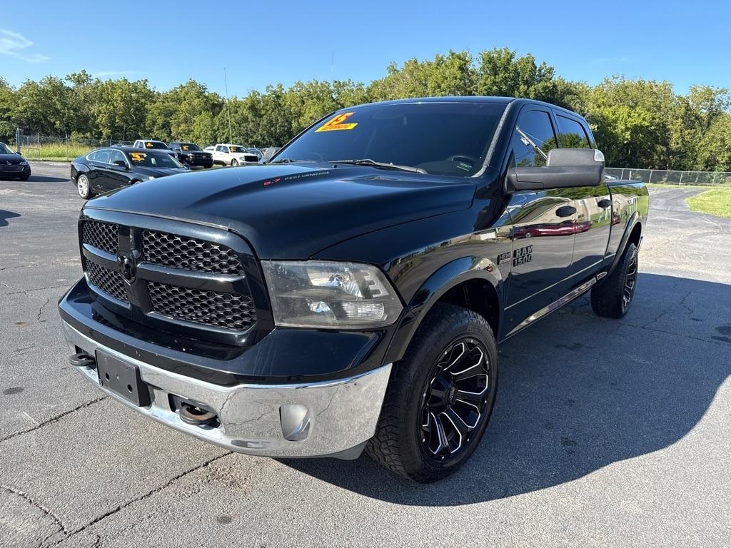 RAM 1500 SLT Crew Cab LWB 4WD 2015