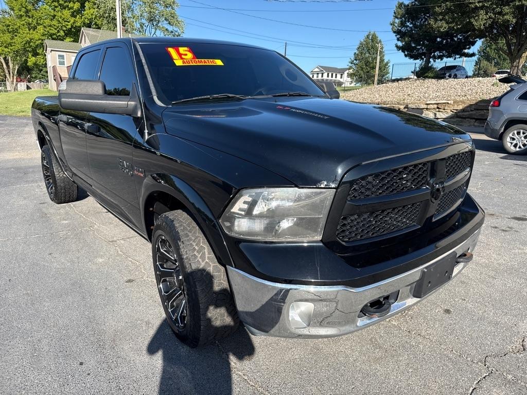 RAM 1500 SLT Crew Cab LWB 4WD 2015