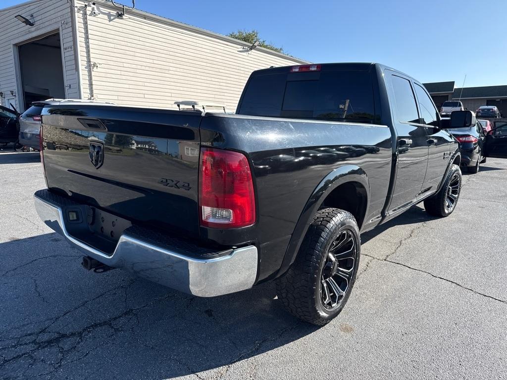 RAM 1500 SLT Crew Cab LWB 4WD 2015