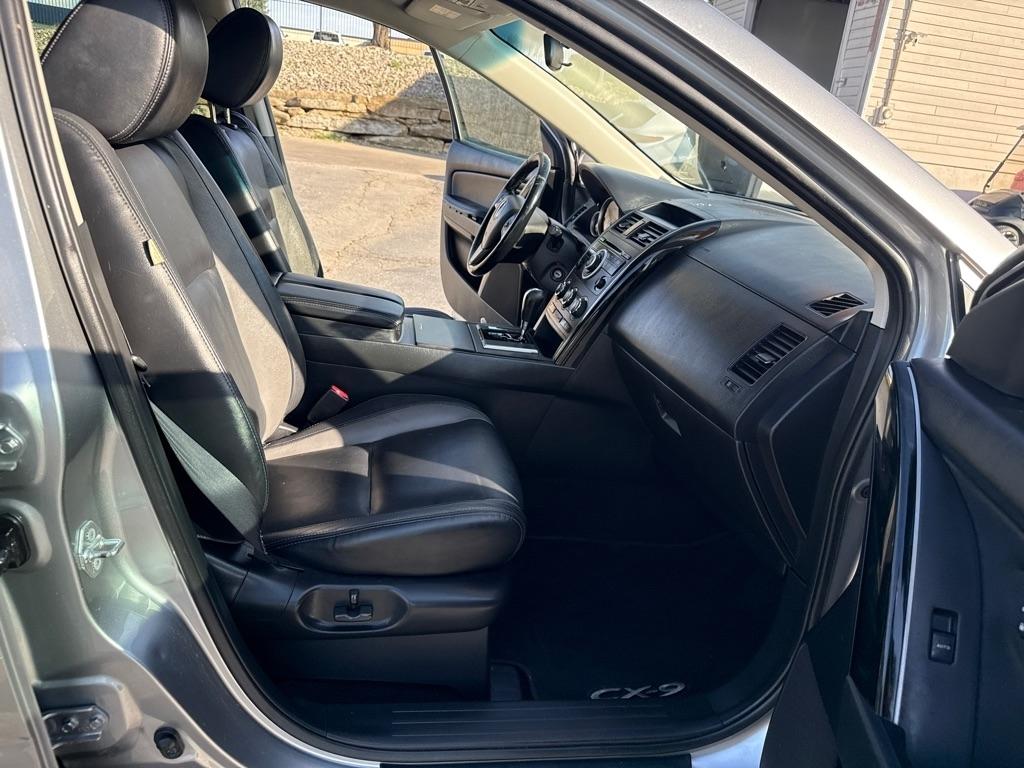 Mazda CX-9 Touring 2012