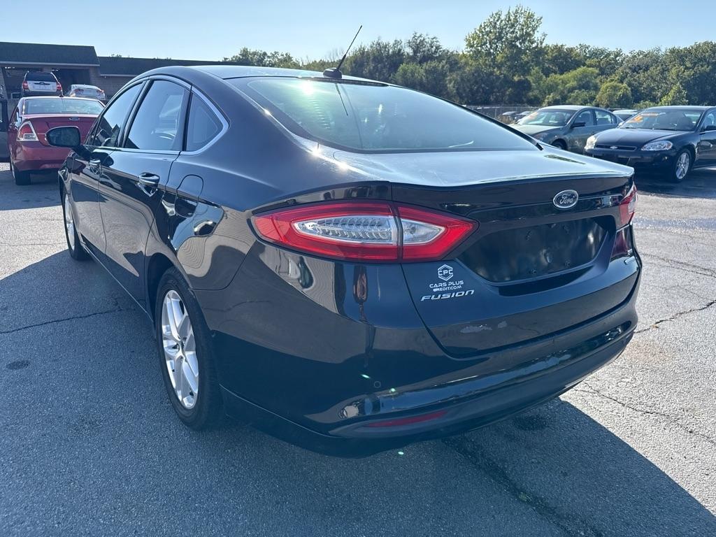 Ford Fusion SE 2016