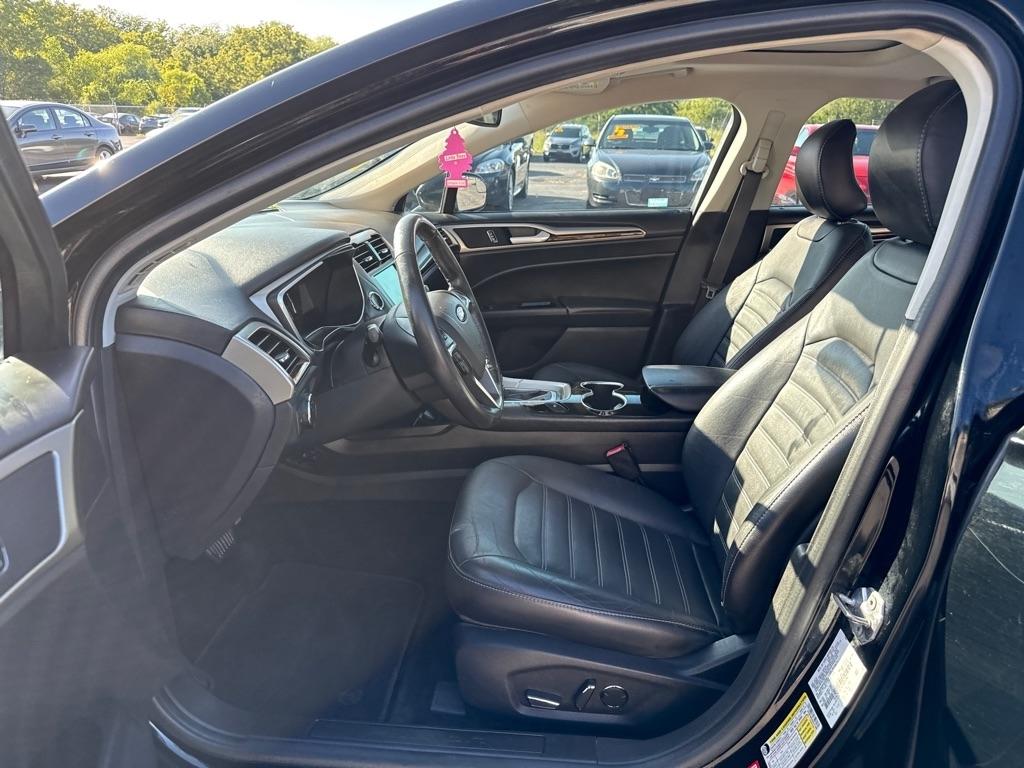 Ford Fusion SE 2016