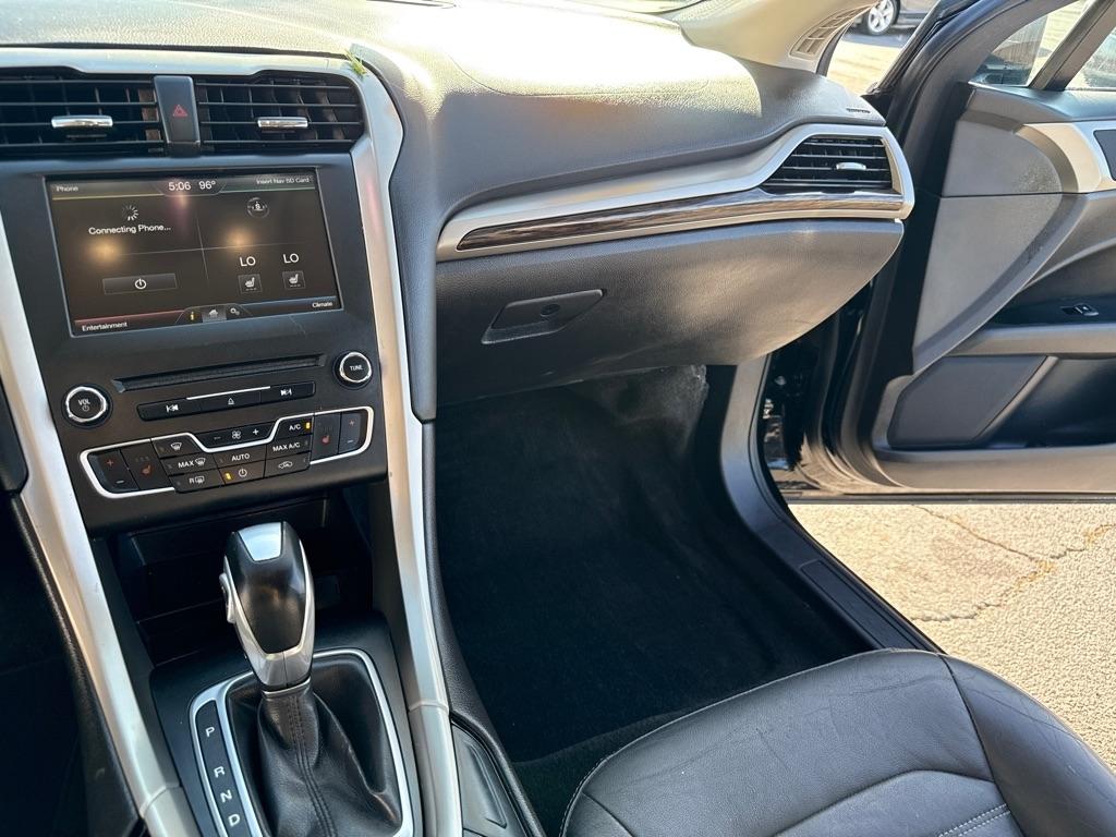 Ford Fusion SE 2016