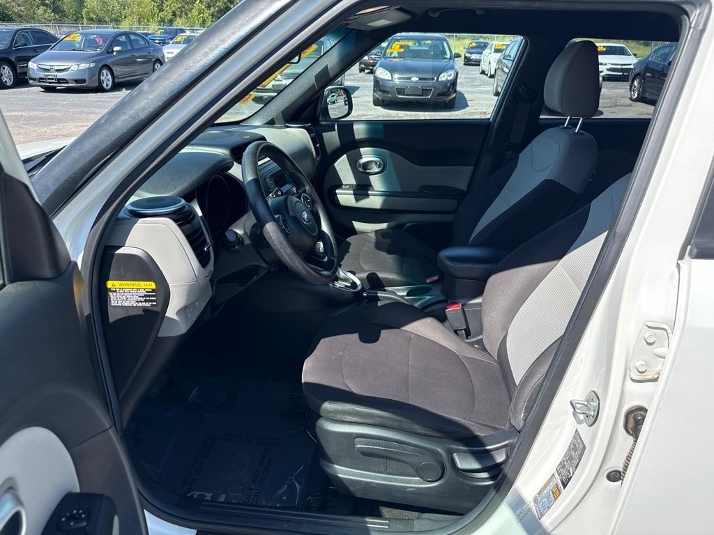 Kia Soul Base 6A 2016
