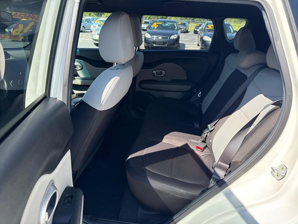 Kia Soul Base 6A 2016