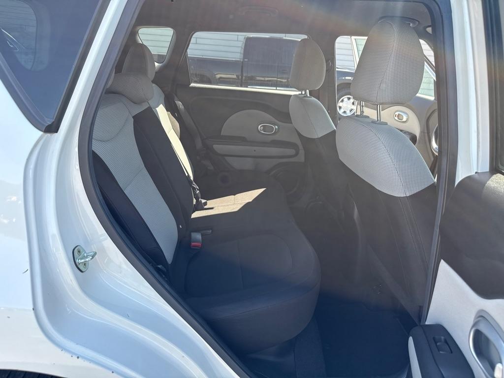 Kia Soul Base 6A 2016