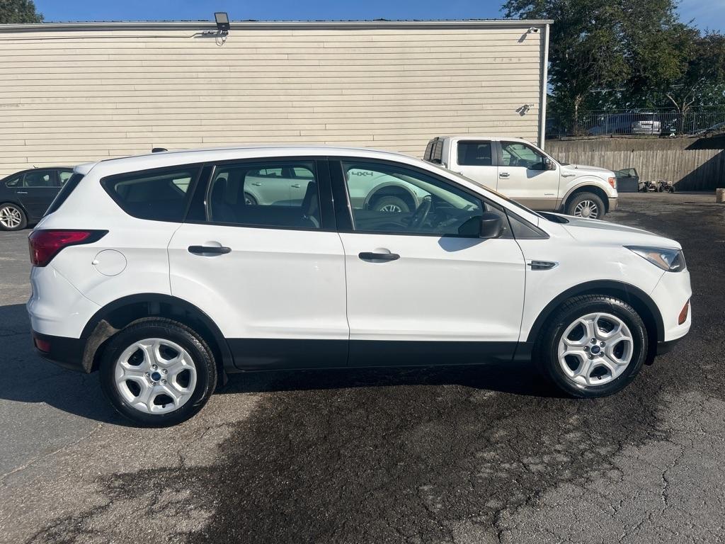 Ford Escape S FWD 2019
