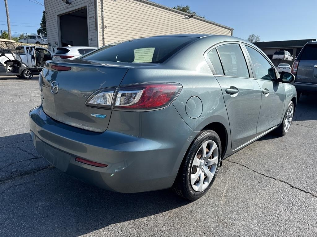 Mazda MAZDA3 i Sport 4-Door 2013