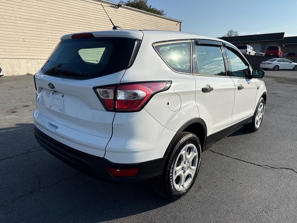 Ford Escape S FWD 2018