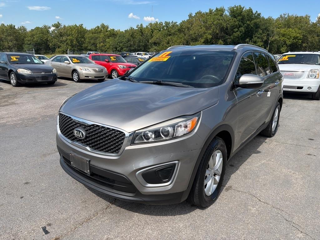 Kia Sorento LX V6 2WD 2017