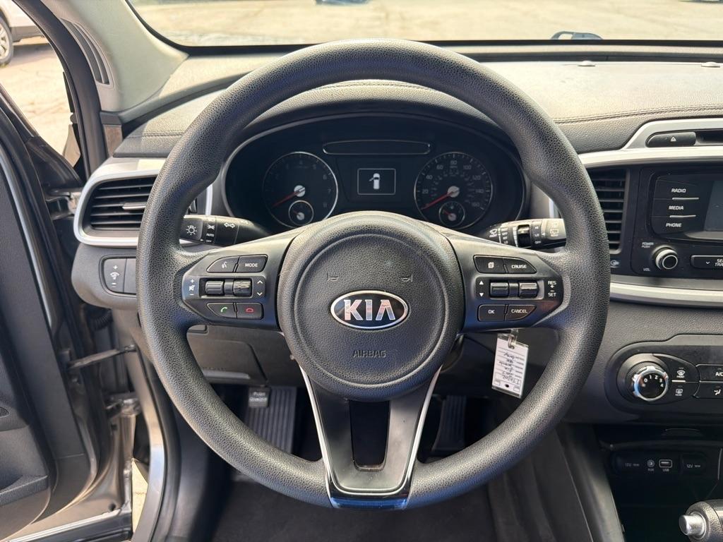 Kia Sorento LX V6 2WD 2017