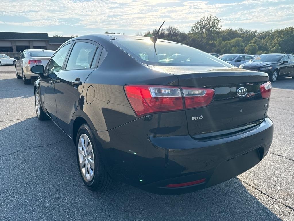 Kia Rio LX 2012