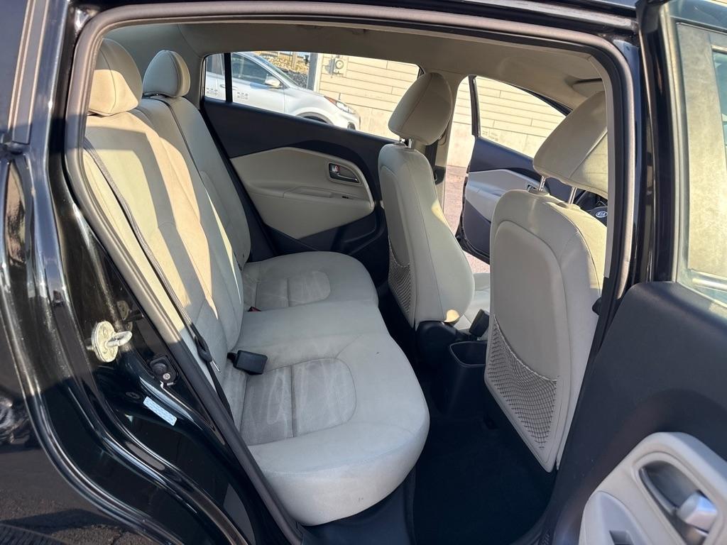Kia Rio LX 2012