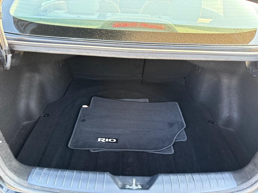 Kia Rio LX 2012