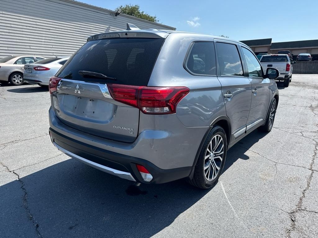 Mitsubishi Outlander SE 2WD 2017