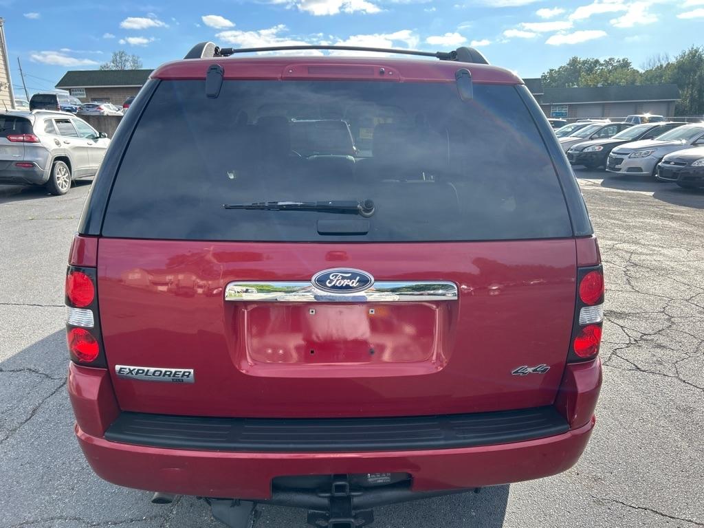 Ford Explorer XLT 4.0L 4WD 2010