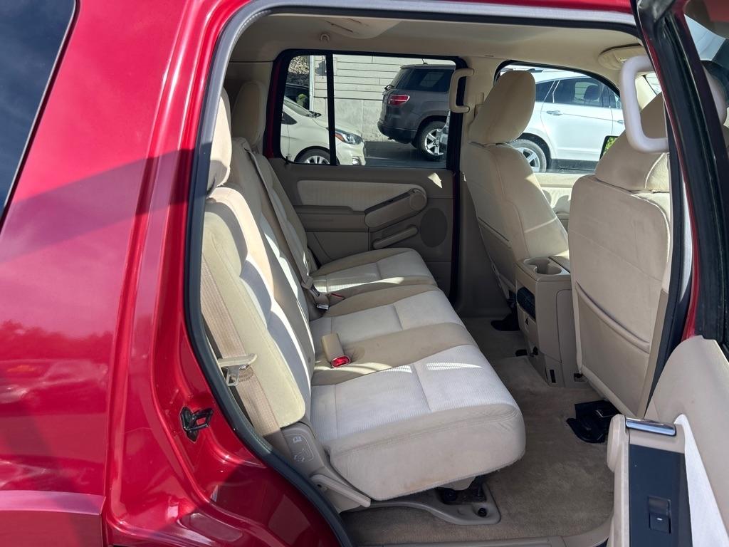 Ford Explorer XLT 4.0L 4WD 2010