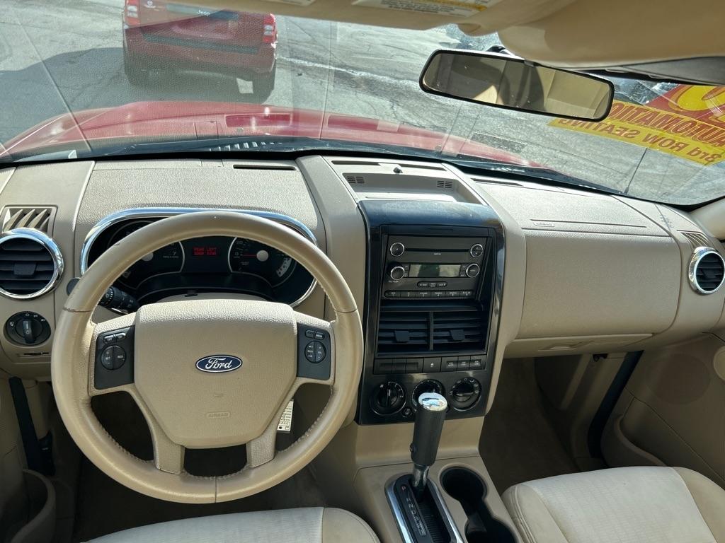 Ford Explorer XLT 4.0L 4WD 2010