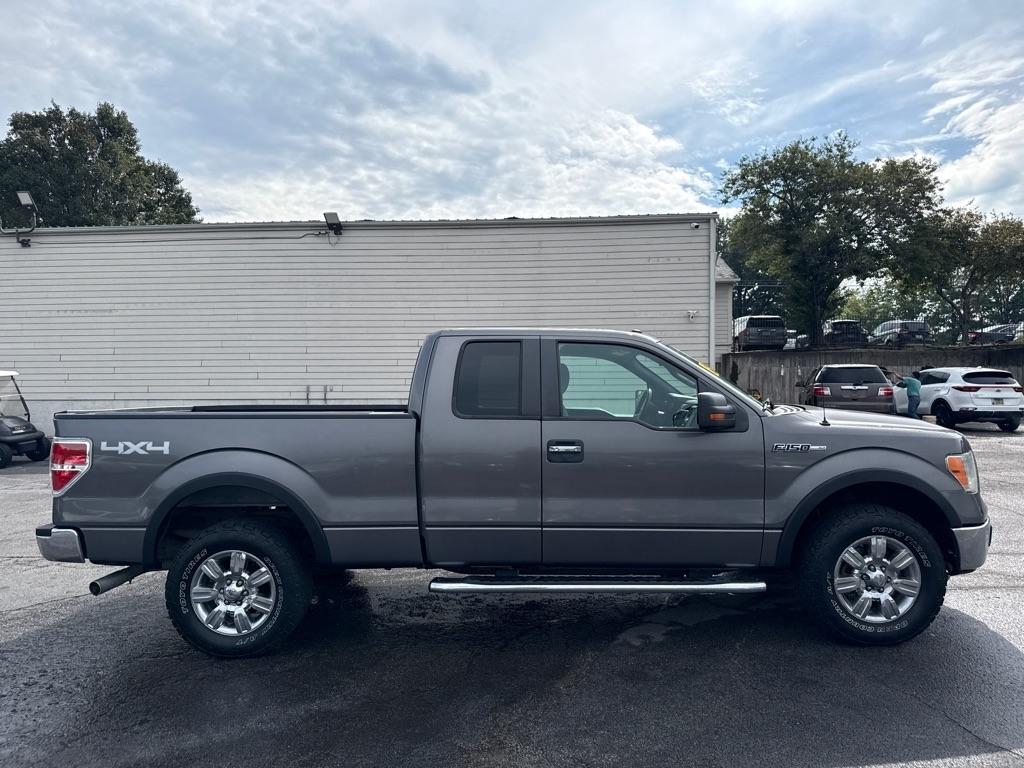 Ford F-150 XLT SuperCab 8-ft. Bed 4WD 2011