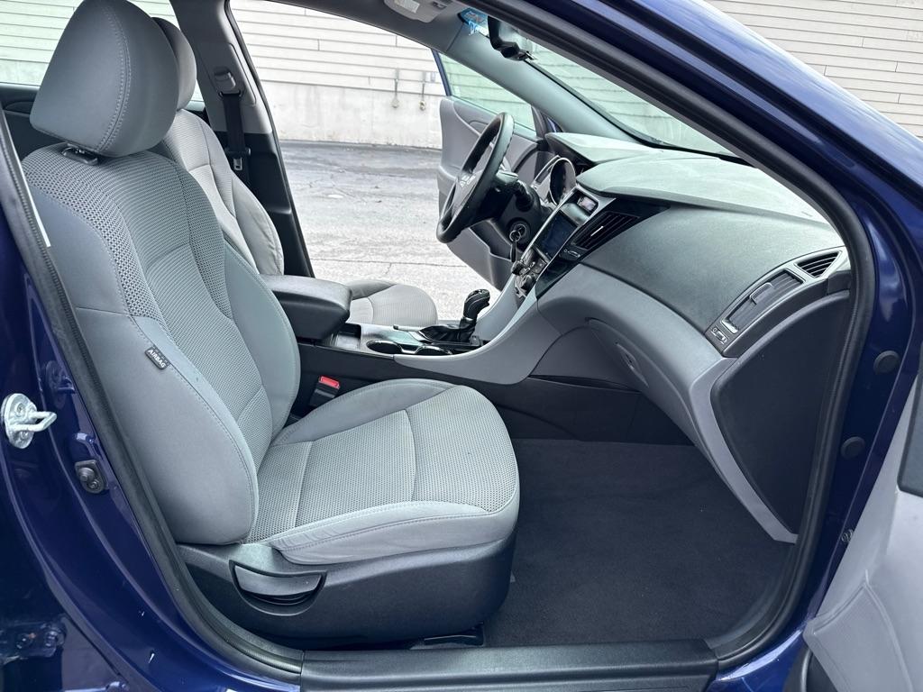 Hyundai Sonata GLS 2013