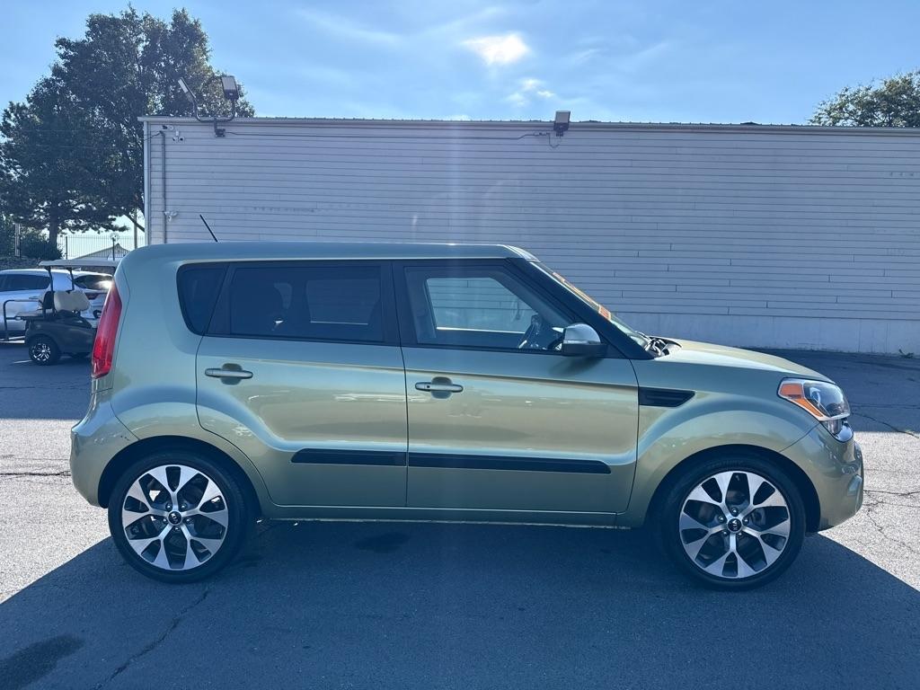 Kia Soul + 2012