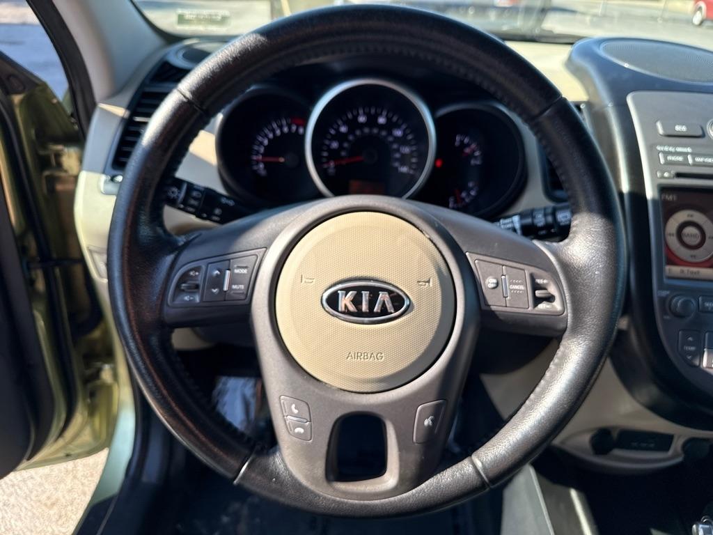 Kia Soul + 2012