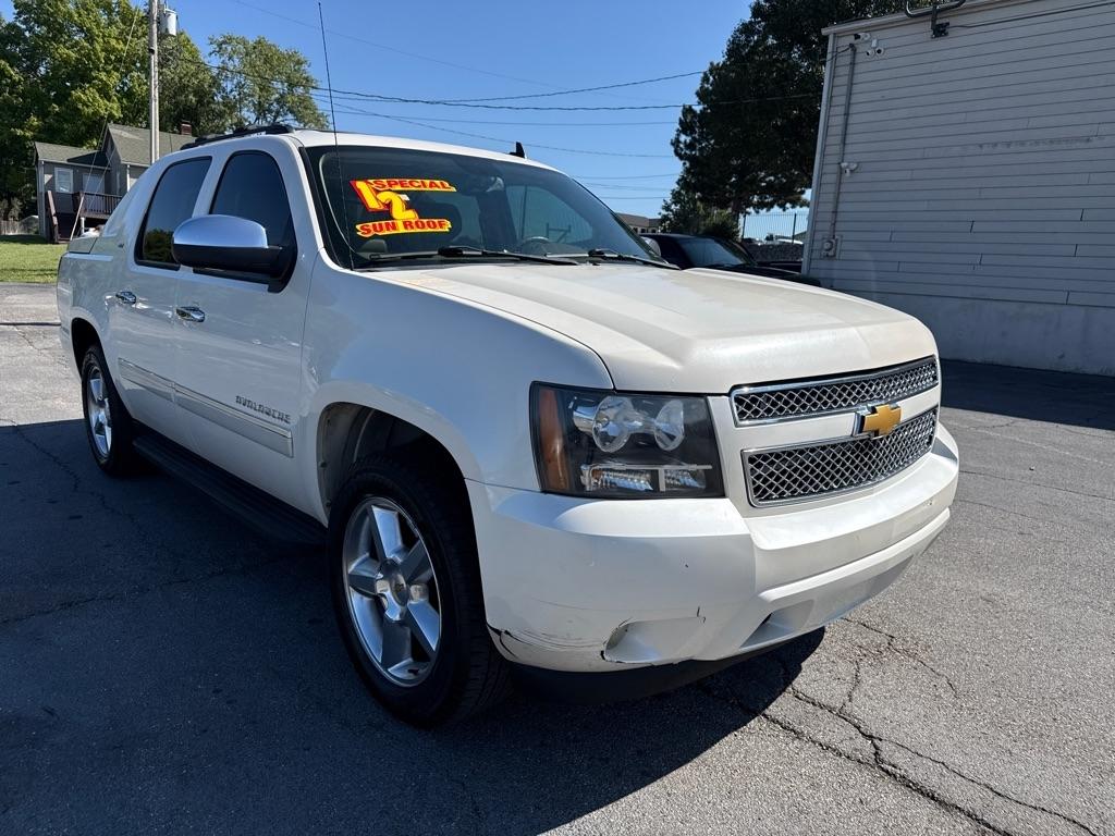 Chevrolet Avalanche LTZ 2WD 2012