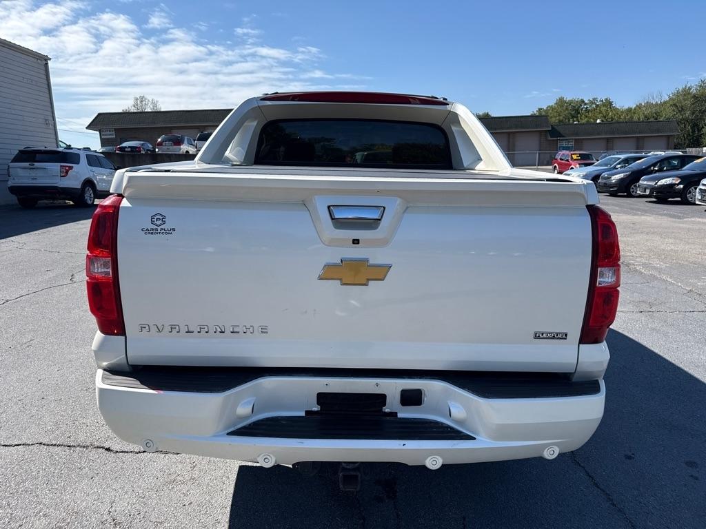 Chevrolet Avalanche LTZ 2WD 2012
