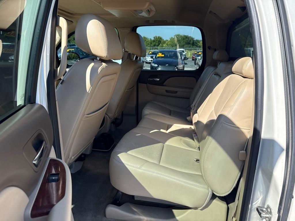 Chevrolet Avalanche LTZ 2WD 2012