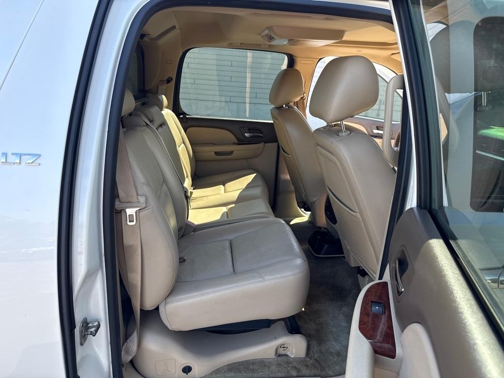 Chevrolet Avalanche LTZ 2WD 2012