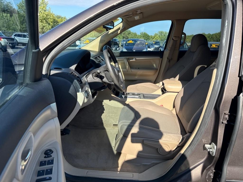 Saturn Outlook XE FWD 2007