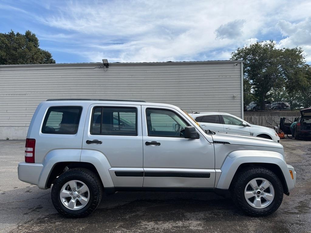 Jeep Liberty Sport 4WD 2012