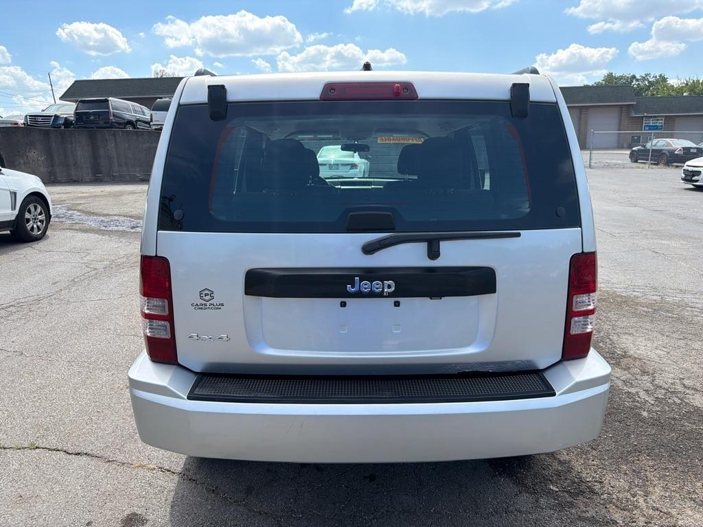 Jeep Liberty Sport 4WD 2012