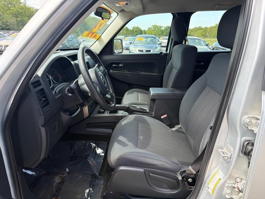 Jeep Liberty Sport 4WD 2012