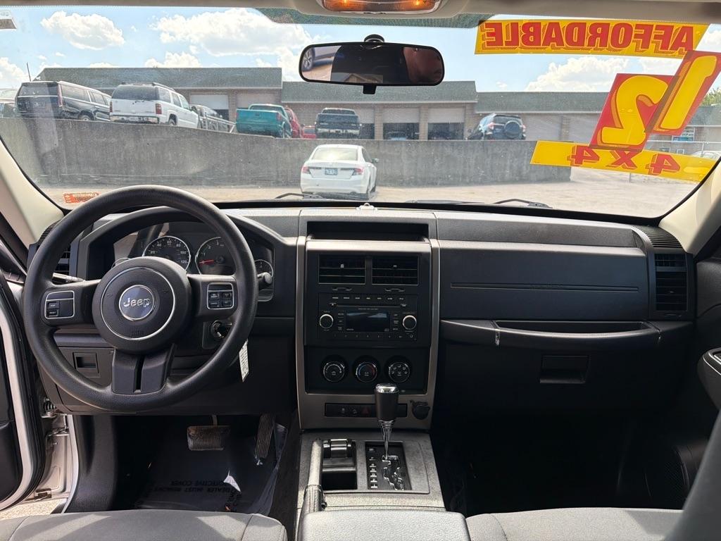 Jeep Liberty Sport 4WD 2012