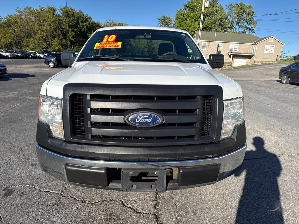 Ford F-150 XL 8-ft. Bed 2WD 2010