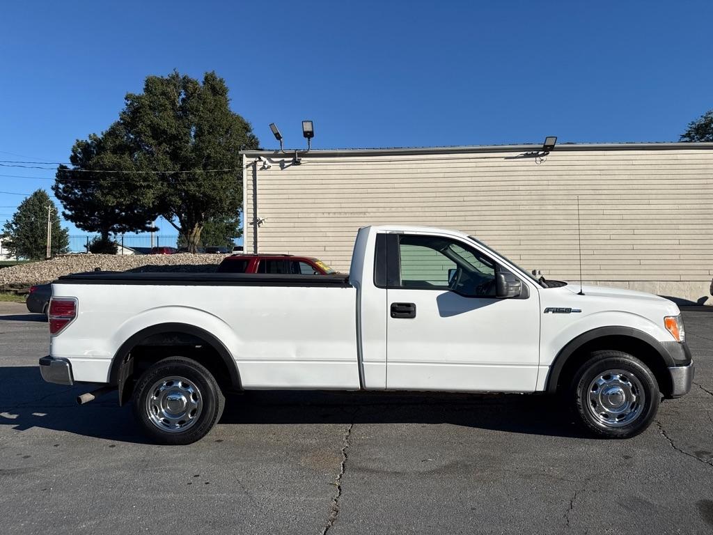 Ford F-150 XL 8-ft. Bed 2WD 2010