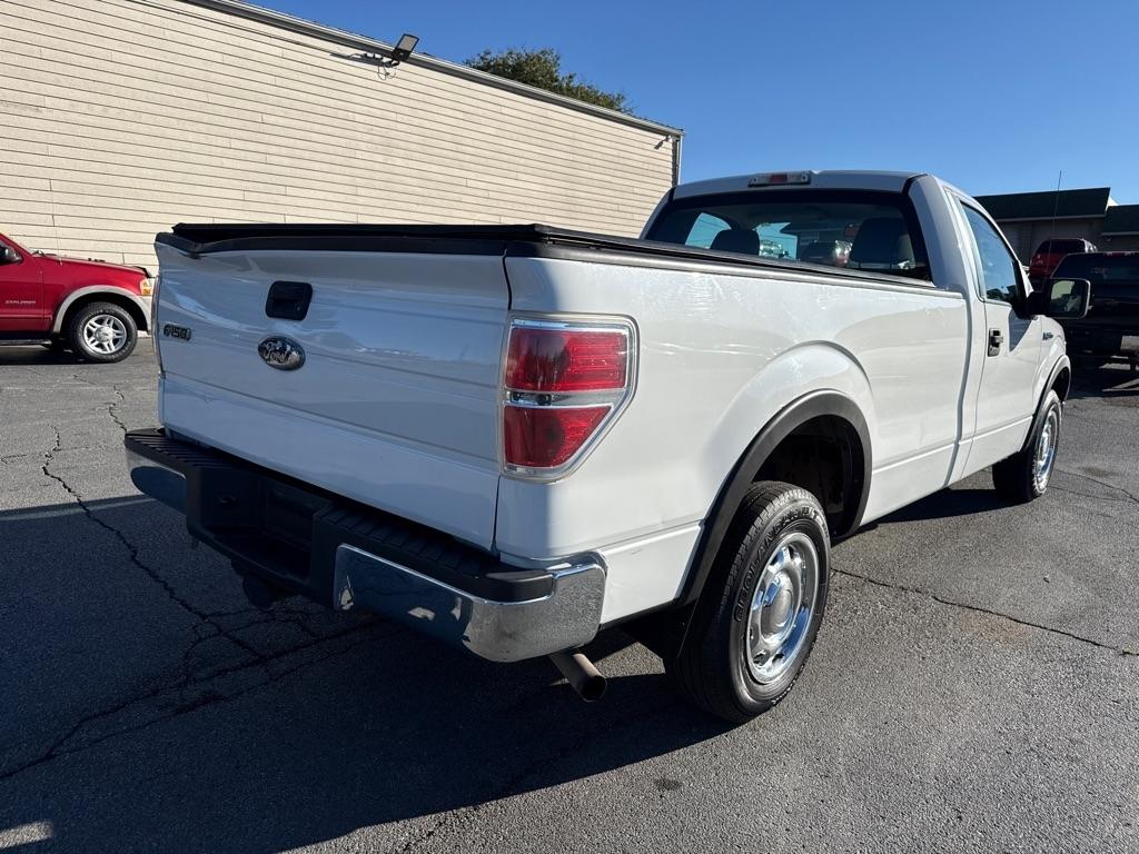 Ford F-150 XL 8-ft. Bed 2WD 2010