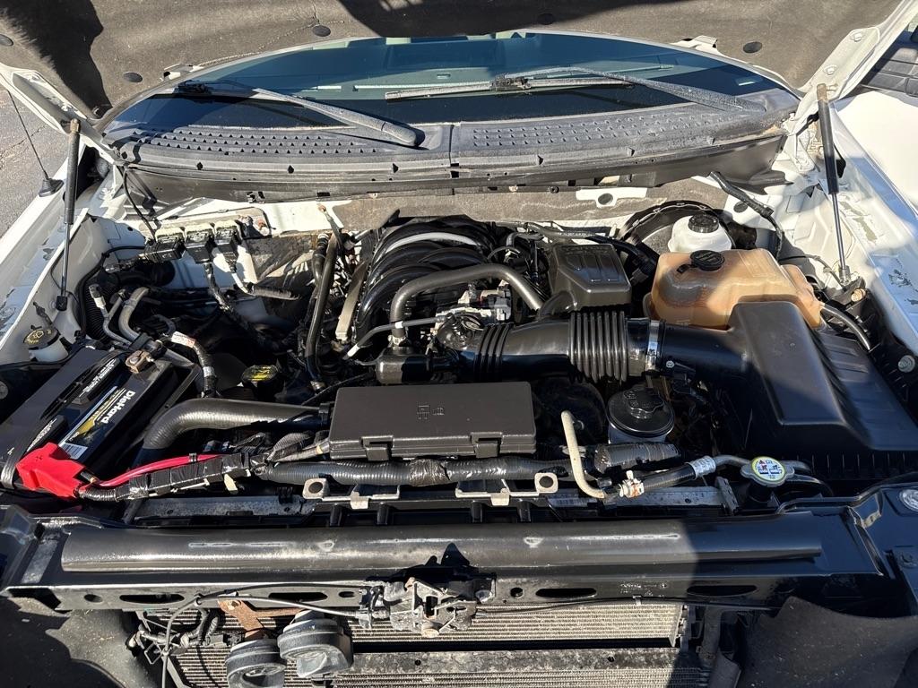 Ford F-150 XL 8-ft. Bed 2WD 2010