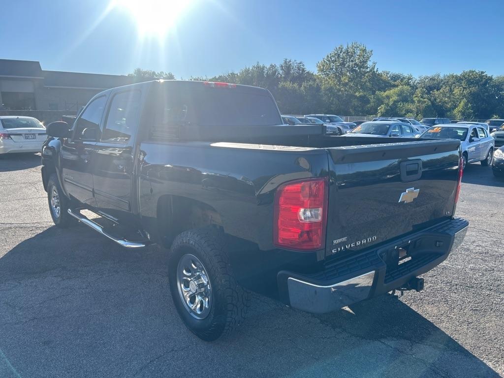 Chevrolet Silverado 1500 LS Crew Cab Short Box 2WD 2011