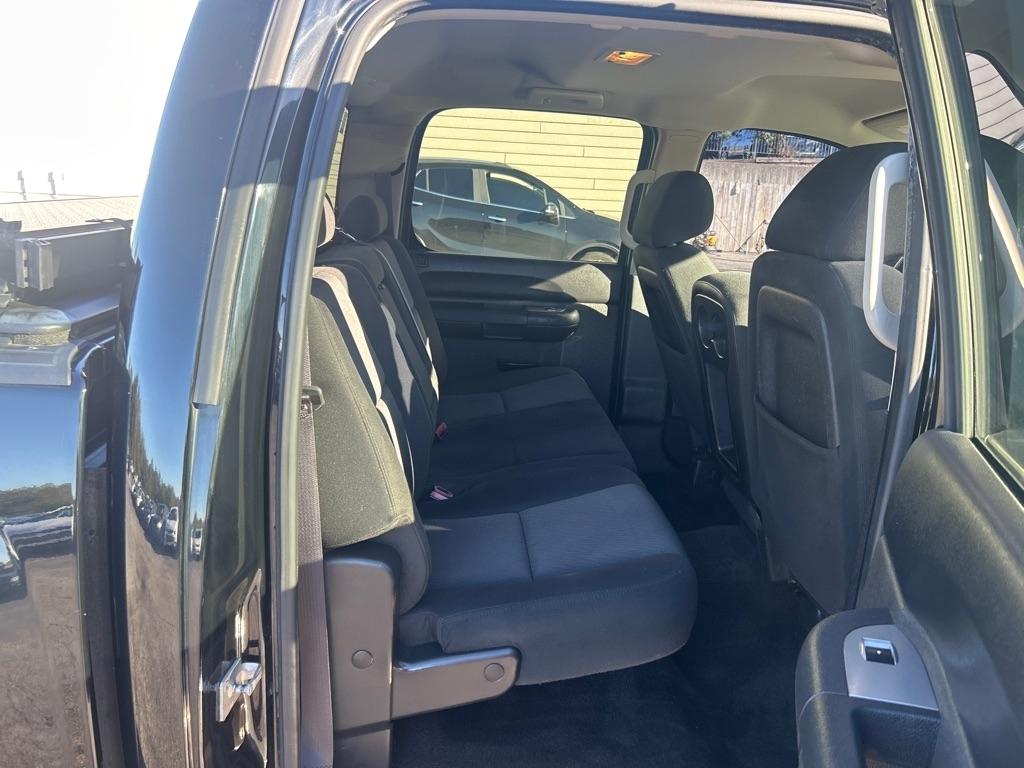 Chevrolet Silverado 1500 LS Crew Cab Short Box 2WD 2011
