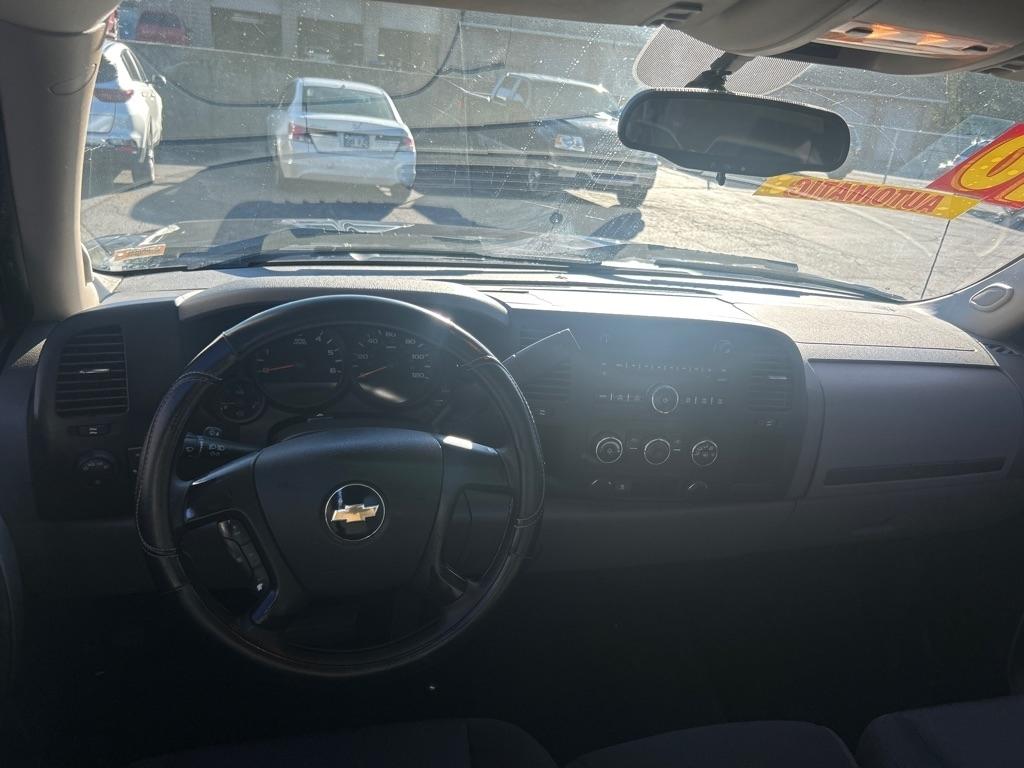 Chevrolet Silverado 1500 LS Crew Cab Short Box 2WD 2011