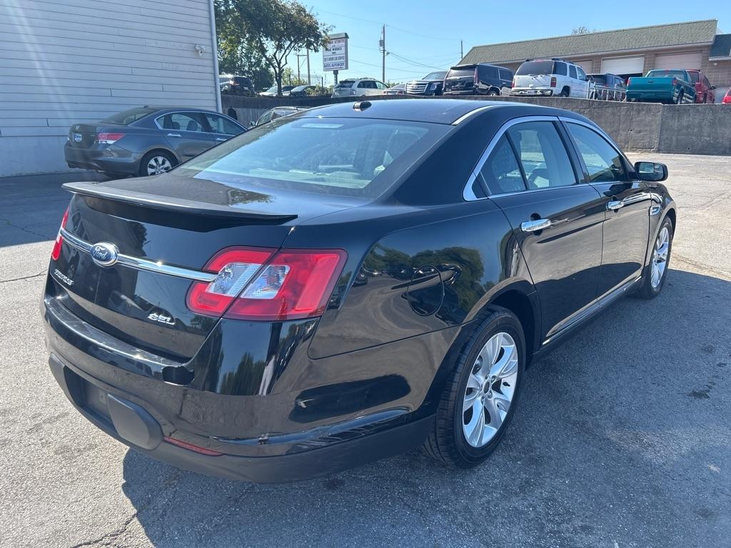 Ford Taurus SEL FWD 2012