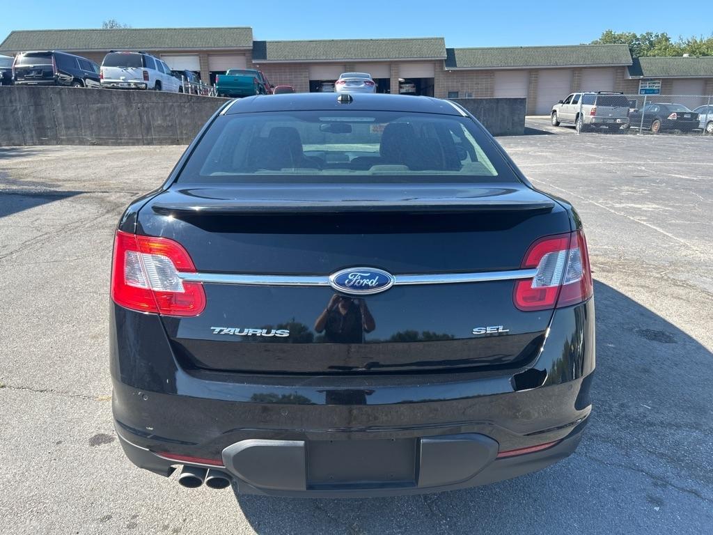 Ford Taurus SEL FWD 2012