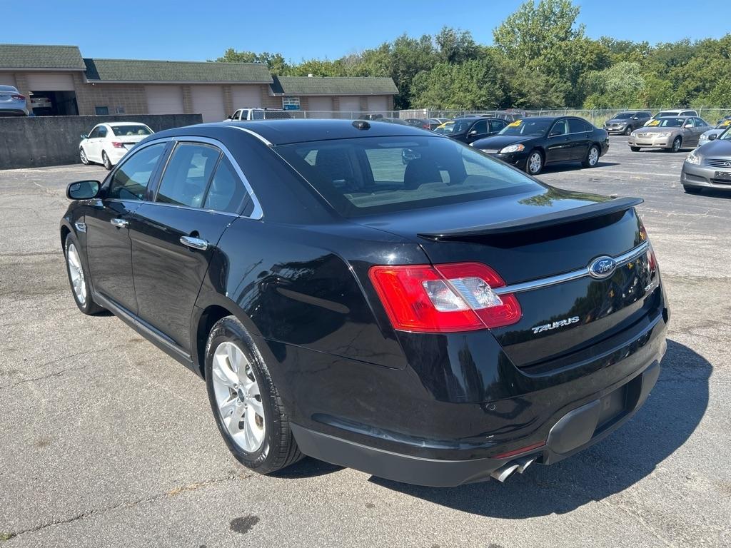 Ford Taurus SEL FWD 2012