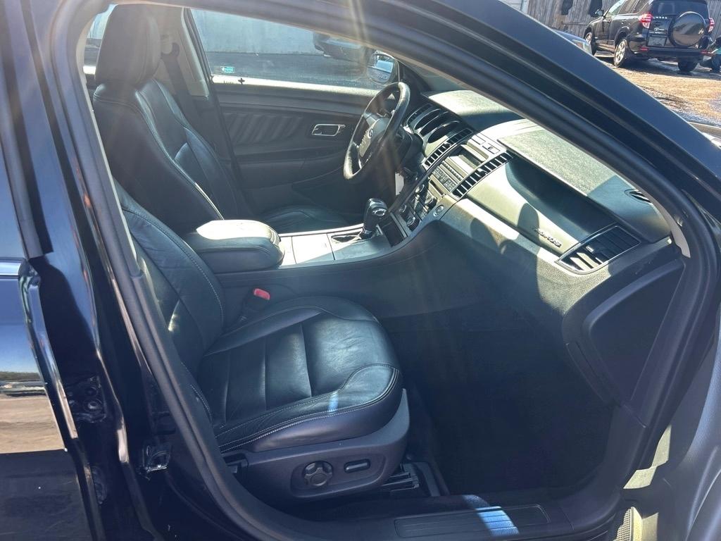 Ford Taurus SEL FWD 2012