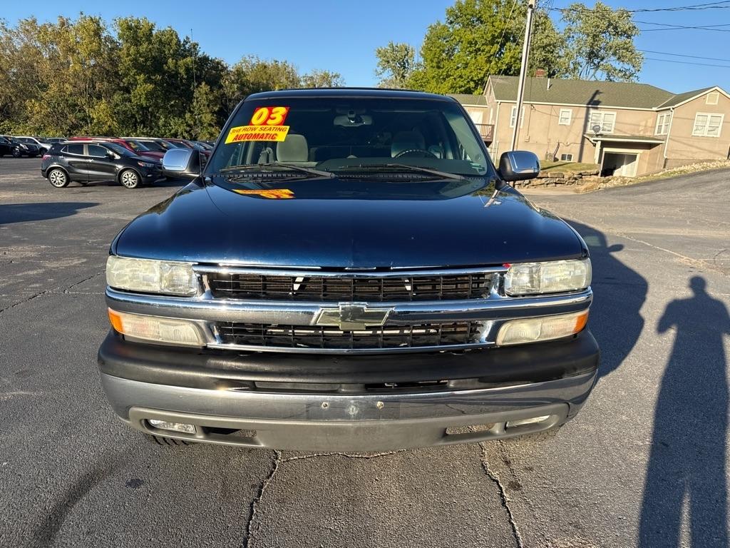 Chevrolet Suburban 1500 2WD 2003