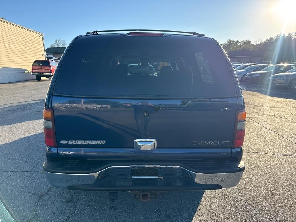 Chevrolet Suburban 1500 2WD 2003