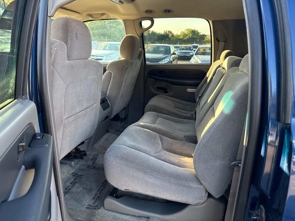 Chevrolet Suburban 1500 2WD 2003
