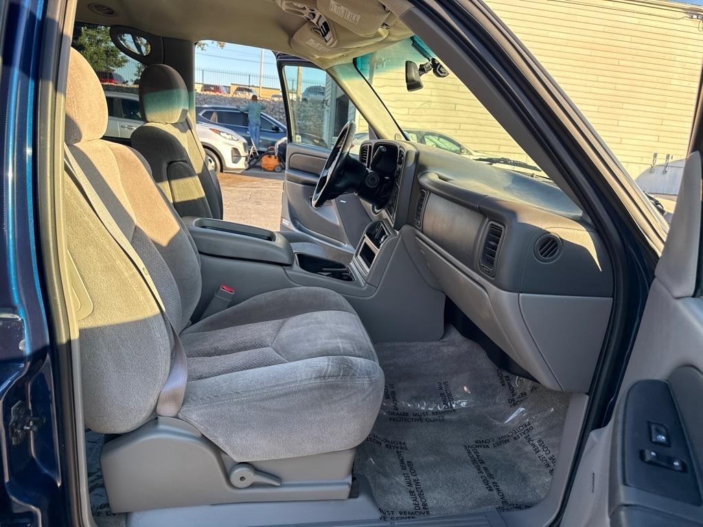 Chevrolet Suburban 1500 2WD 2003